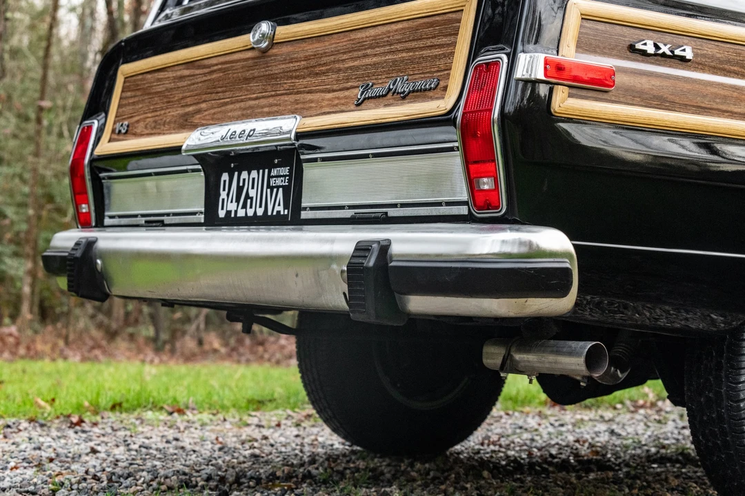 1989 Jeep SJ Grand Wagoneer - Image 23 of 31