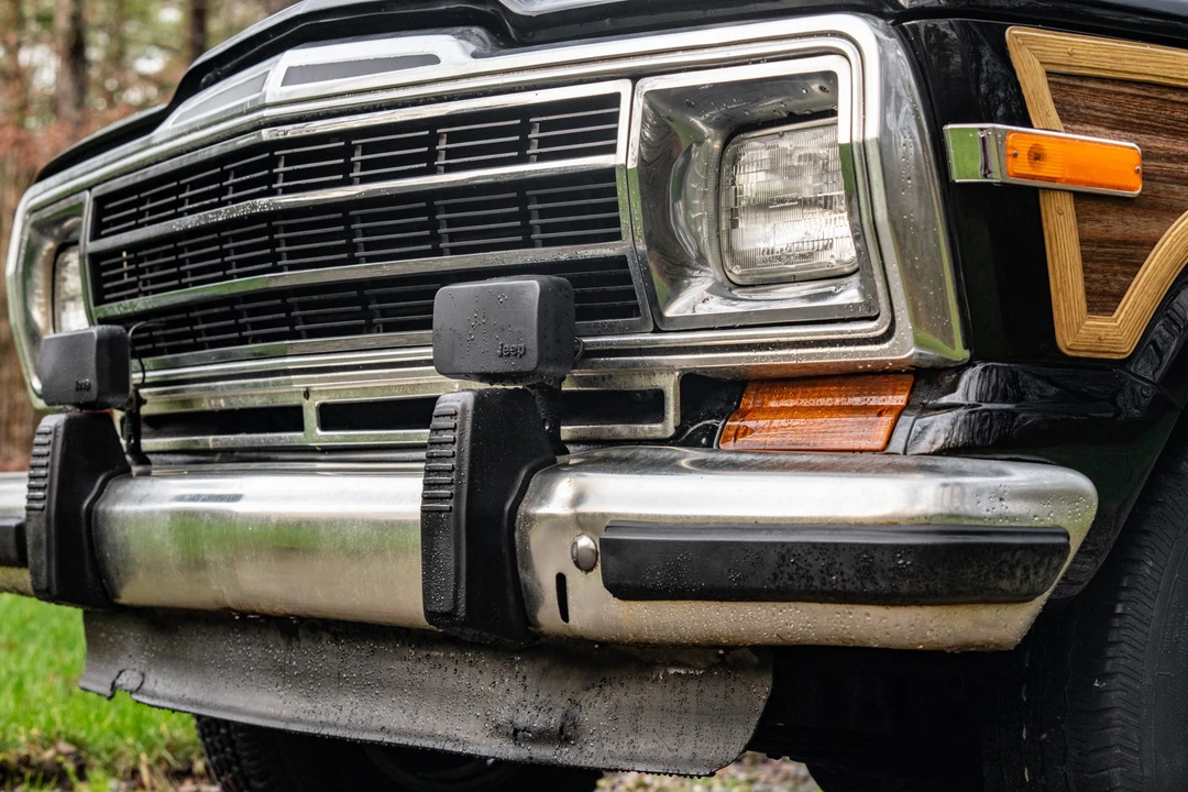 1989 Jeep SJ Grand Wagoneer - Image 18 of 31