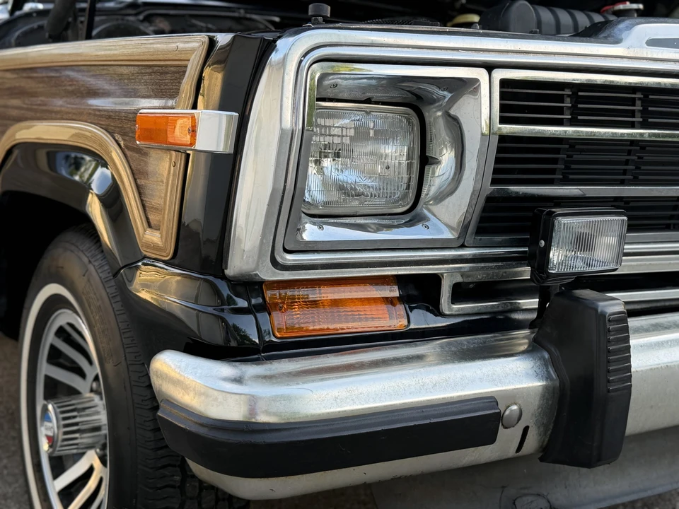 1989 Jeep SJ Grand Wagoneer - Image 29 of 31