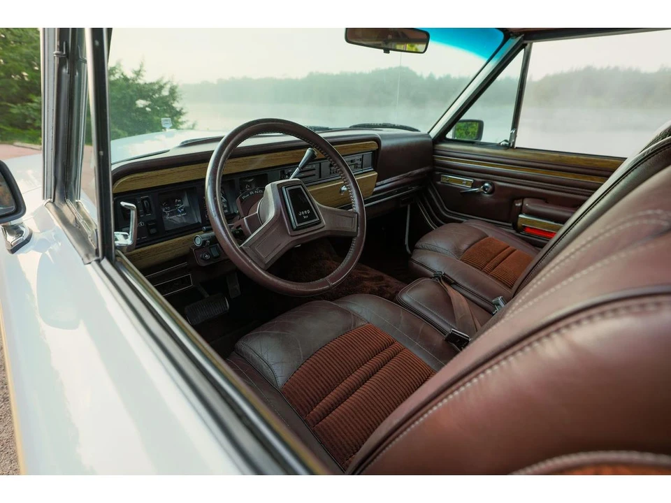 1989 Jeep SJ Grand Wagoneer - Image 28 of 31