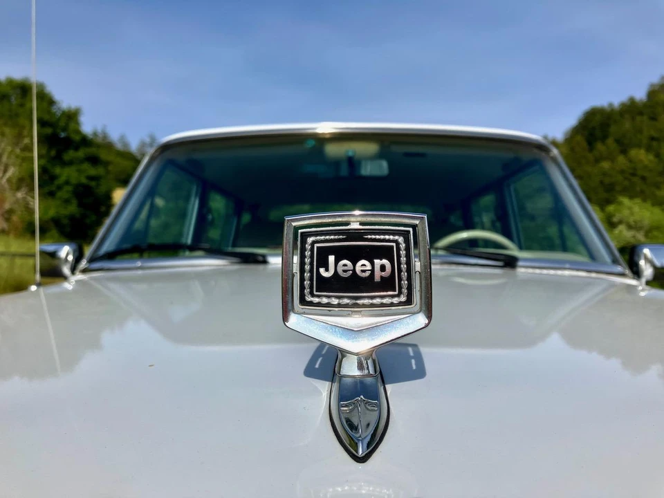 1989 Jeep SJ Grand Wagoneer - Image 20 of 31