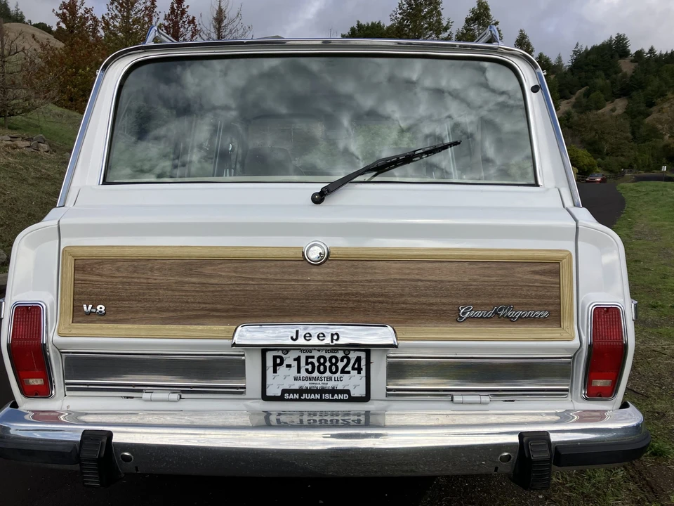 1989 Jeep SJ Grand Wagoneer - Image 16 of 31