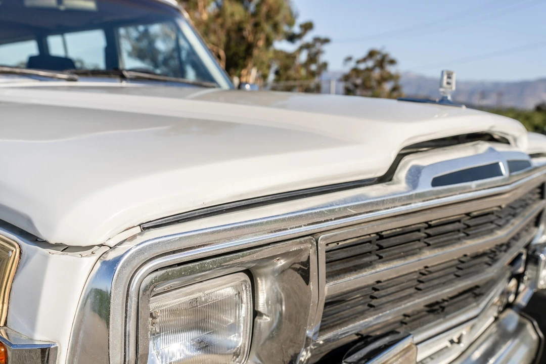 1989 Jeep SJ Grand Wagoneer - Image 25 of 31