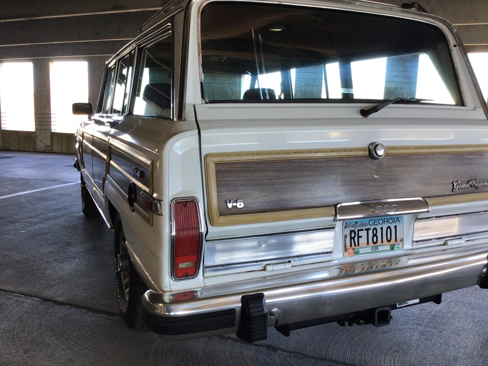 1989 Jeep SJ Grand Wagoneer - Image 16 of 31