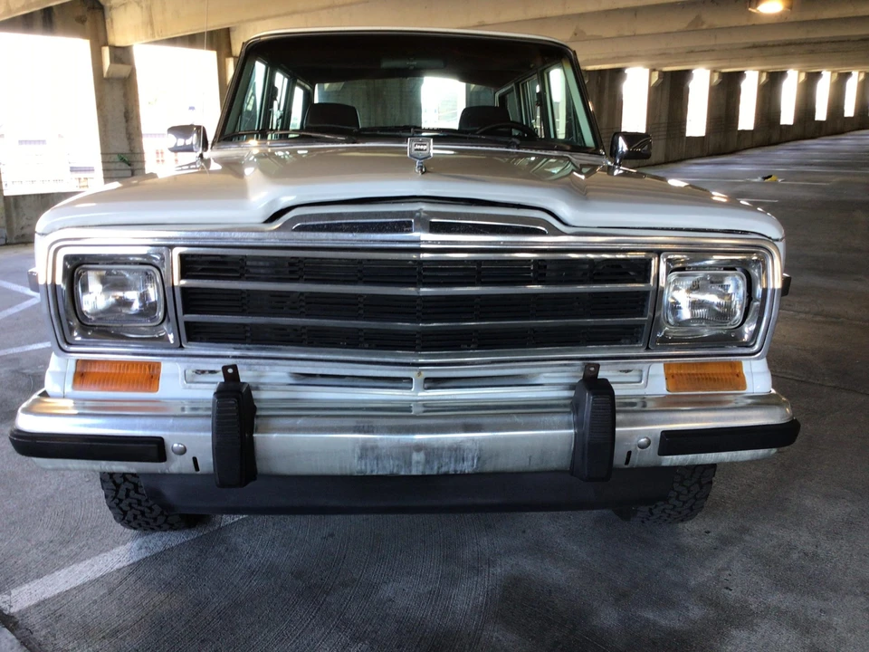 1989 Jeep SJ Grand Wagoneer - Image 12 of 31