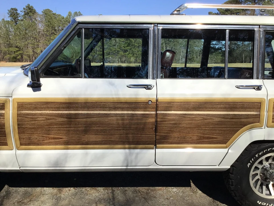 1989 Jeep SJ Grand Wagoneer - Image 21 of 31