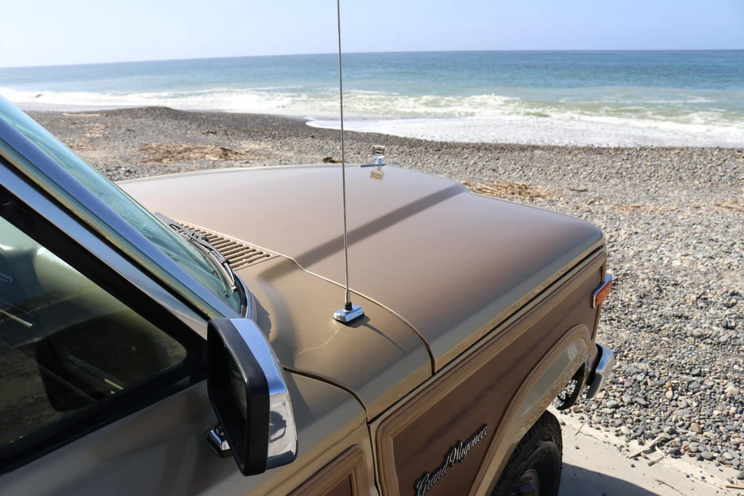 1989 Jeep SJ Grand Wagoneer - Image 31 of 31