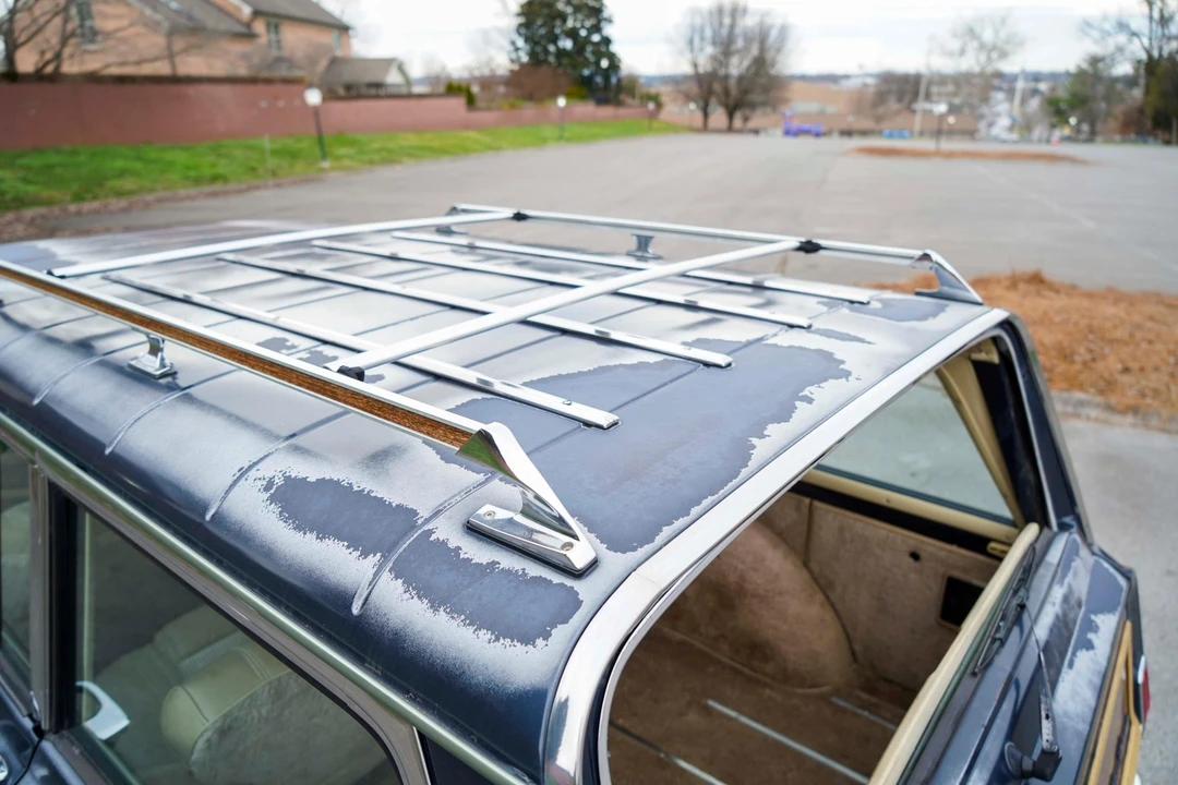1989 Jeep SJ Grand Wagoneer - Image 27 of 31