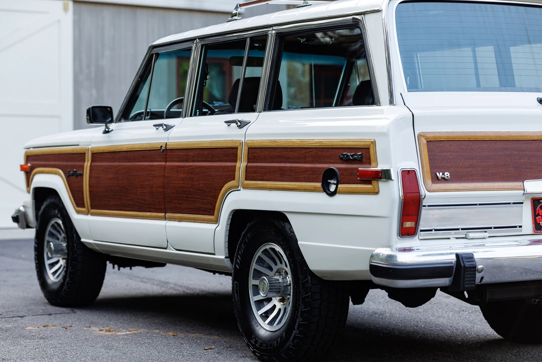 1989 Jeep SJ Grand Wagoneer - Image 29 of 31