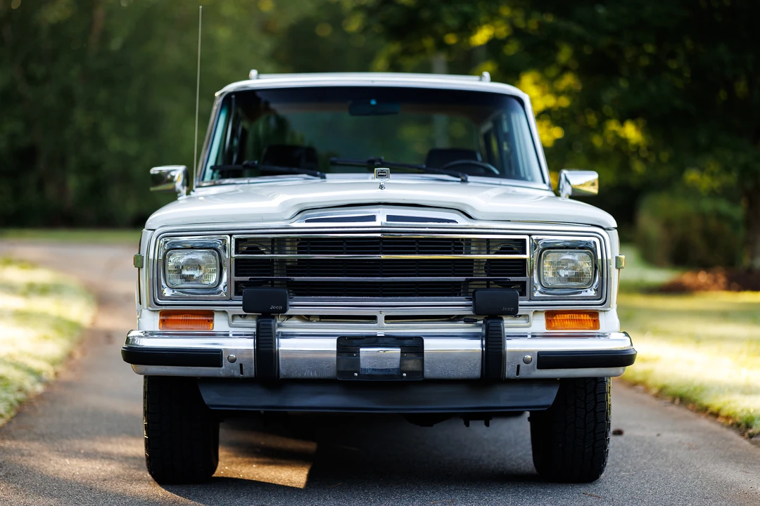 1989 Jeep SJ Grand Wagoneer - Image 24 of 31
