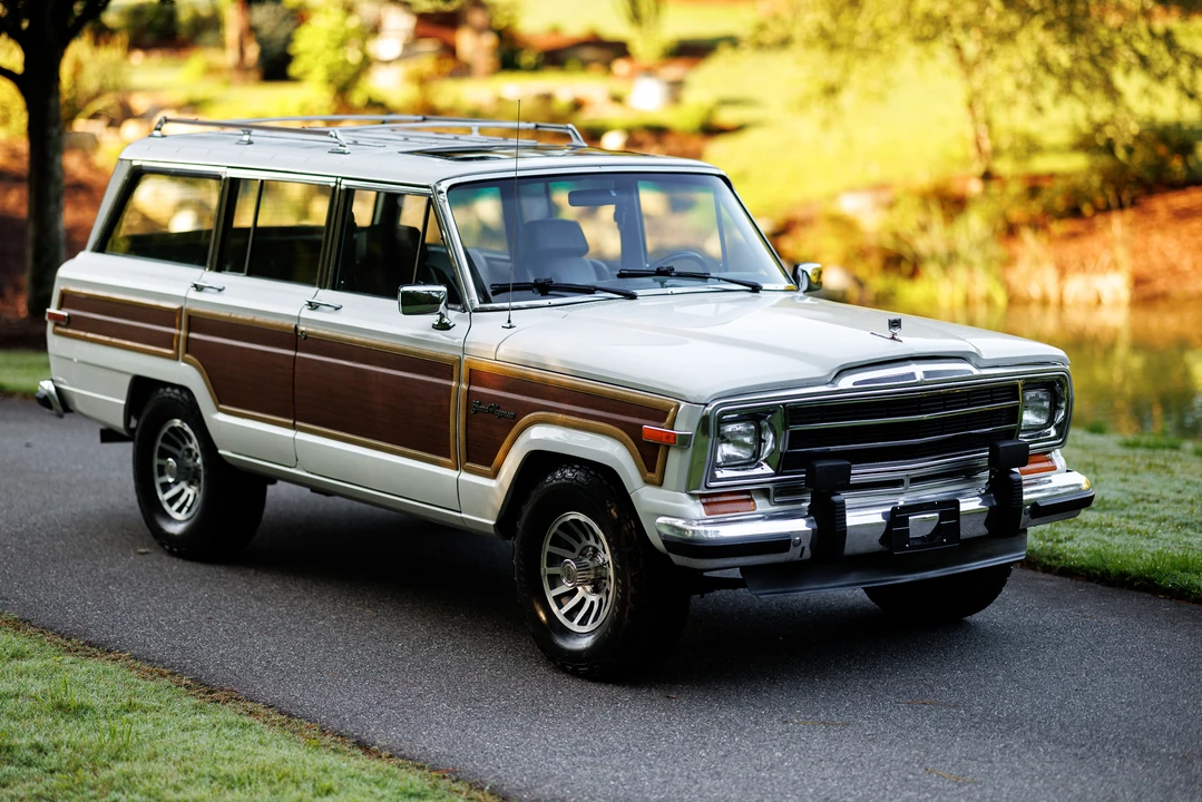 1989 Jeep SJ Grand Wagoneer - Image 18 of 31