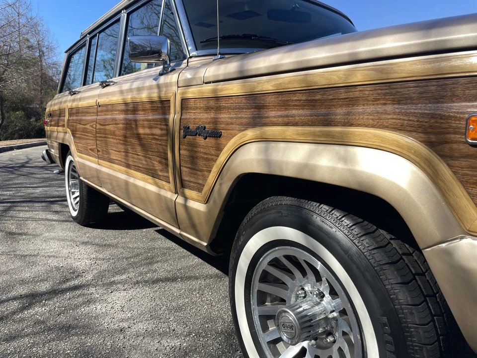 1989 Jeep SJ Grand Wagoneer - Image 29 of 31