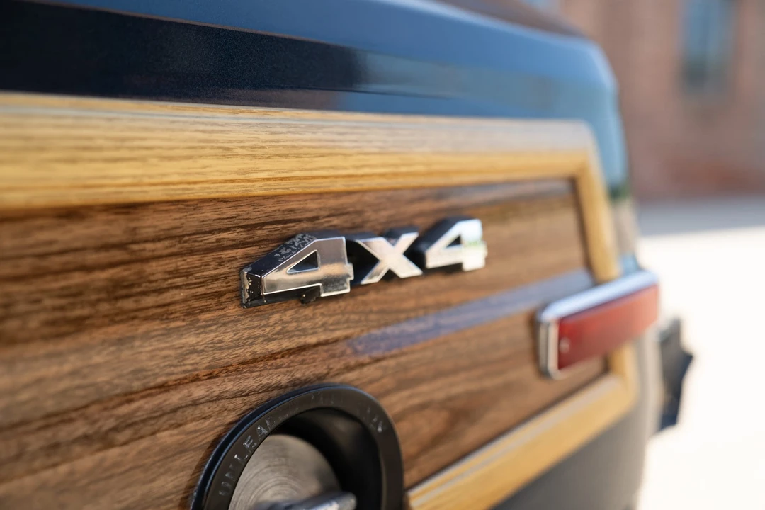 1989 Jeep SJ Grand Wagoneer - Image 28 of 31