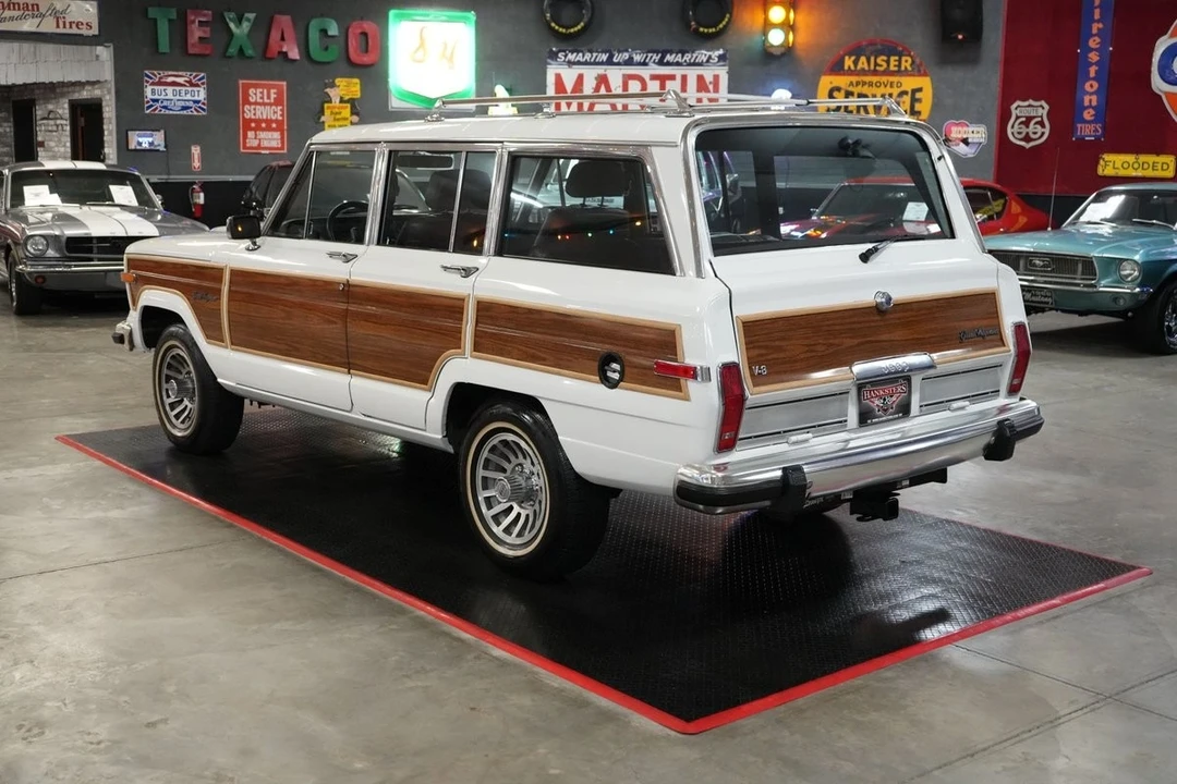 1989 Jeep SJ Wagoneer - Image 4 of 21