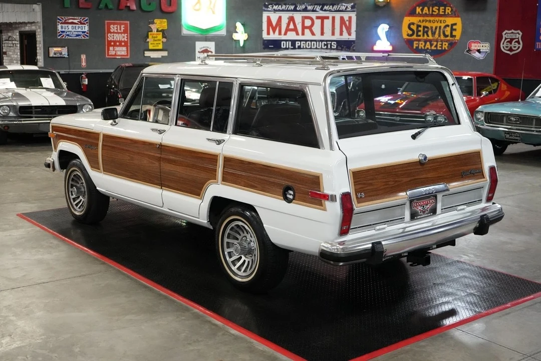 1989 Jeep SJ Wagoneer - Image 13 of 21
