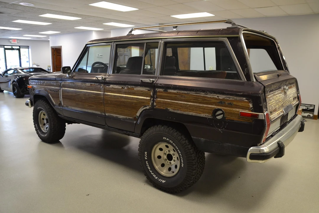 1989 Jeep SJ Grand Wagoneer - Image 14 of 31