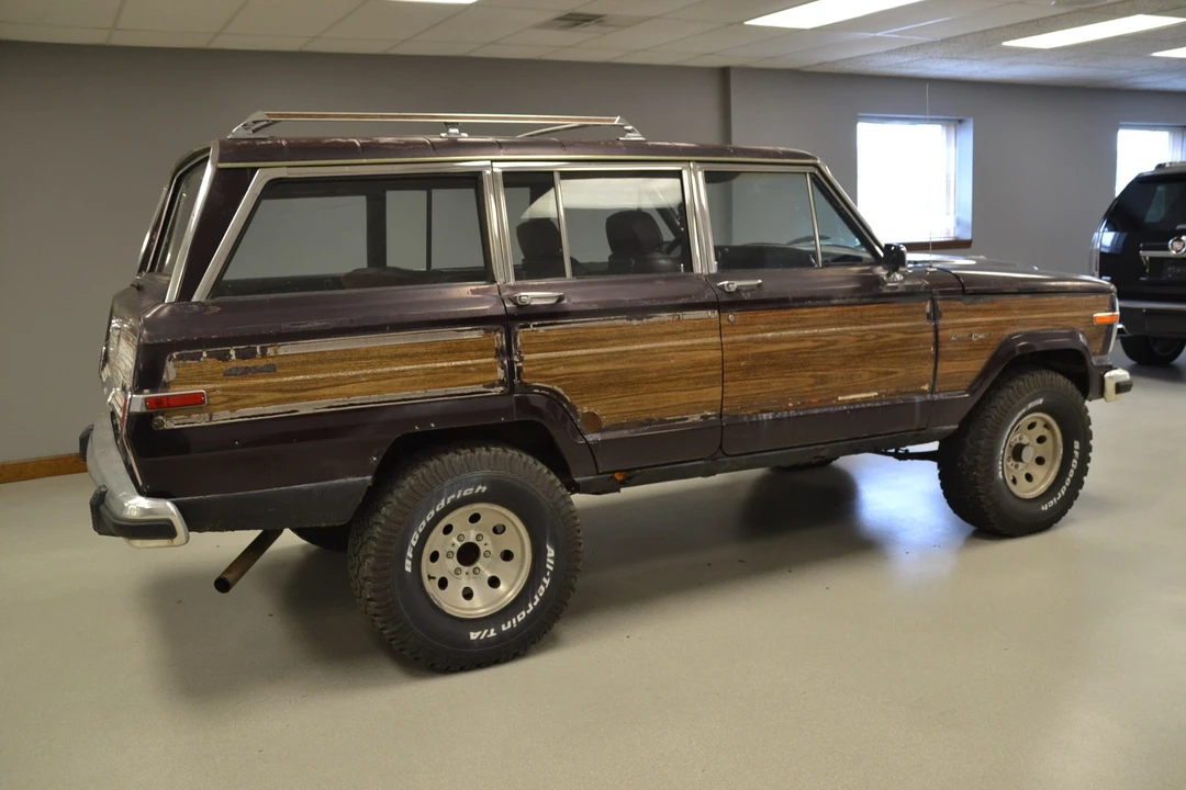 1989 Jeep SJ Grand Wagoneer - Image 17 of 31