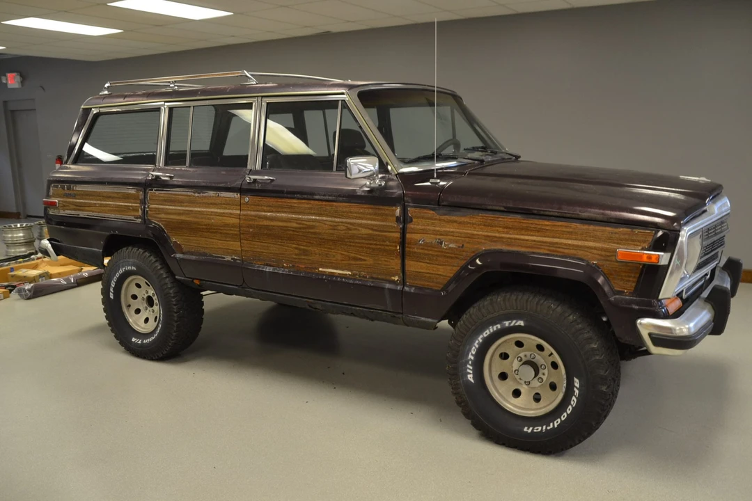 1989 Jeep SJ Grand Wagoneer - Image 18 of 31
