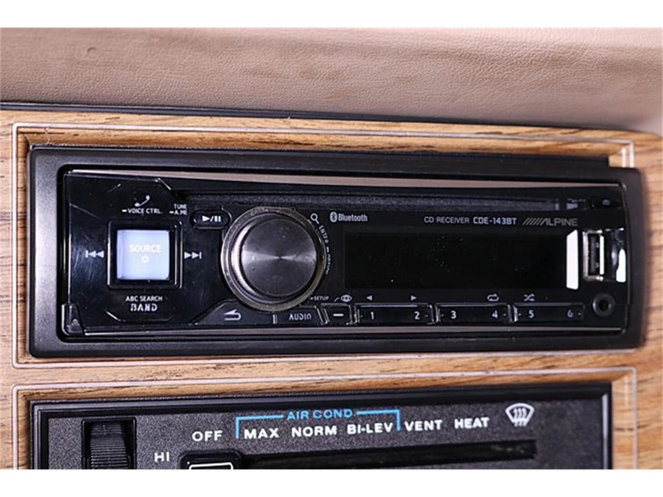 1989 Jeep SJ Wagoneer - Image 14 of 31