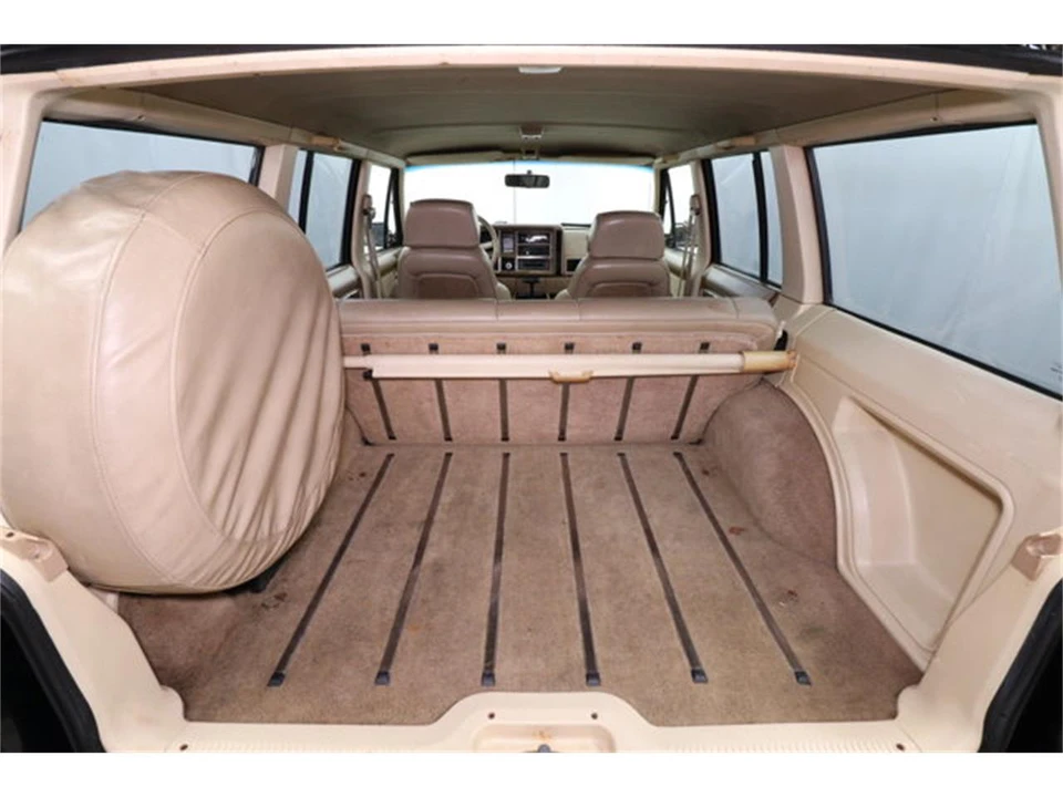 1989 Jeep SJ Wagoneer - Image 28 of 31