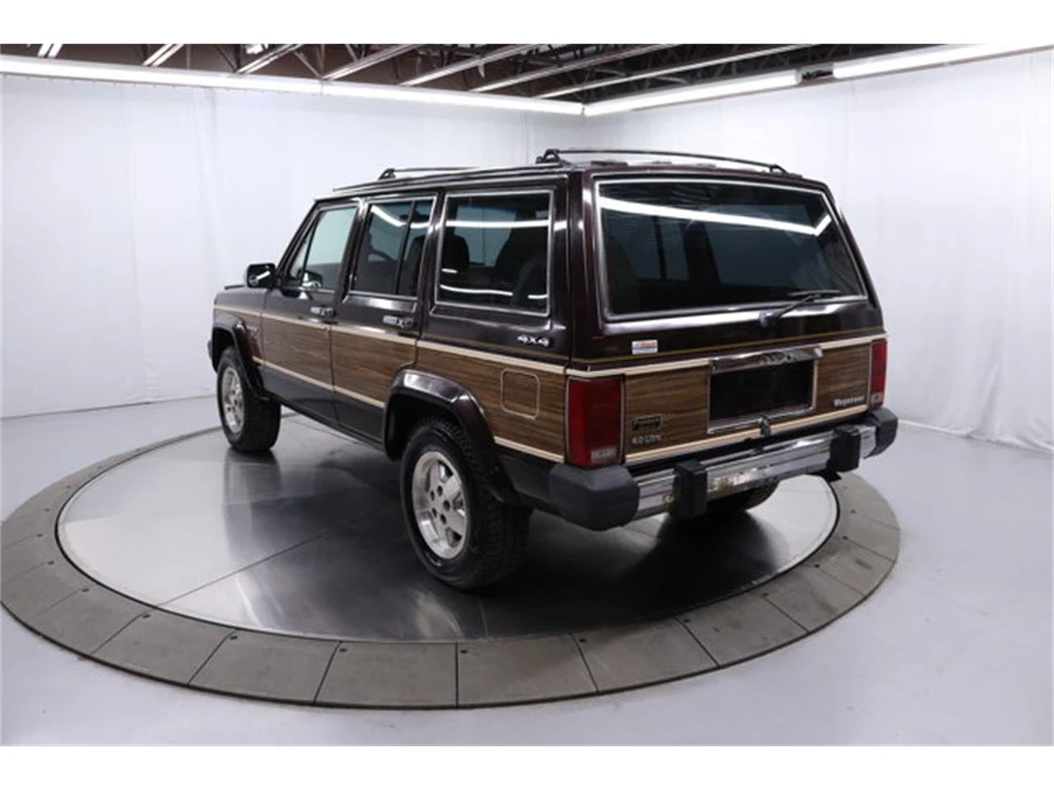 1989 Jeep SJ Wagoneer - Image 5 of 31