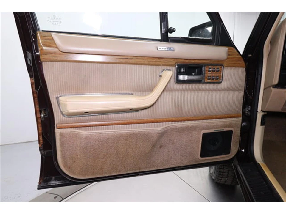 1989 Jeep SJ Wagoneer - Image 22 of 31