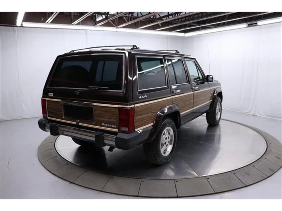 1989 Jeep SJ Wagoneer - Image 7 of 31