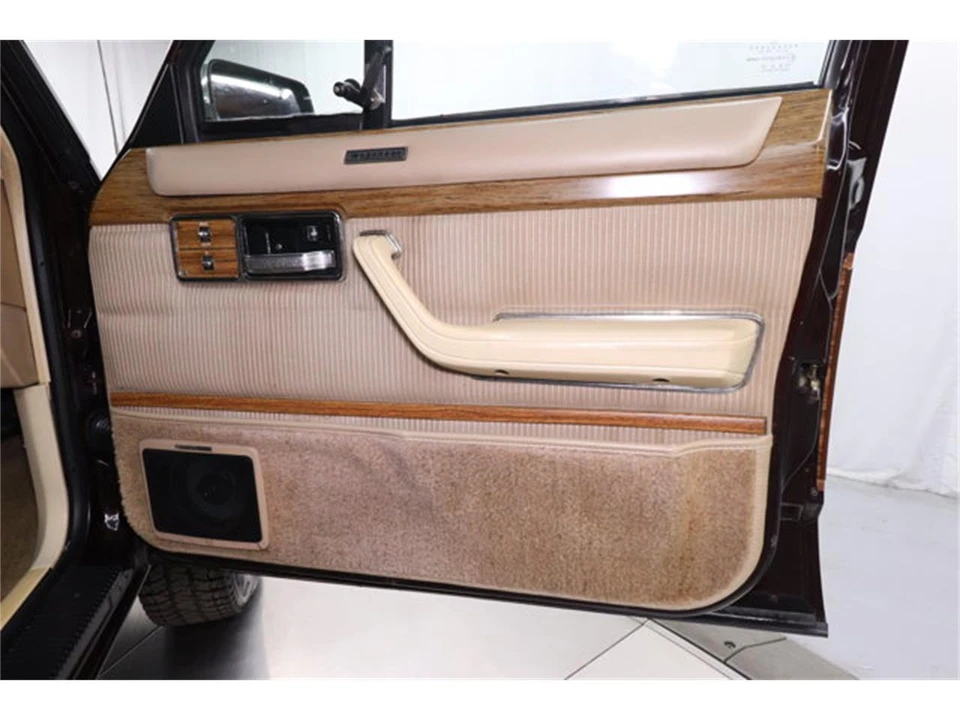 1989 Jeep SJ Wagoneer - Image 23 of 31