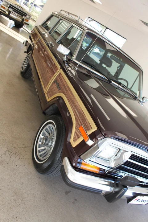 1989 Jeep SJ Wagoneer - Image 16 of 31