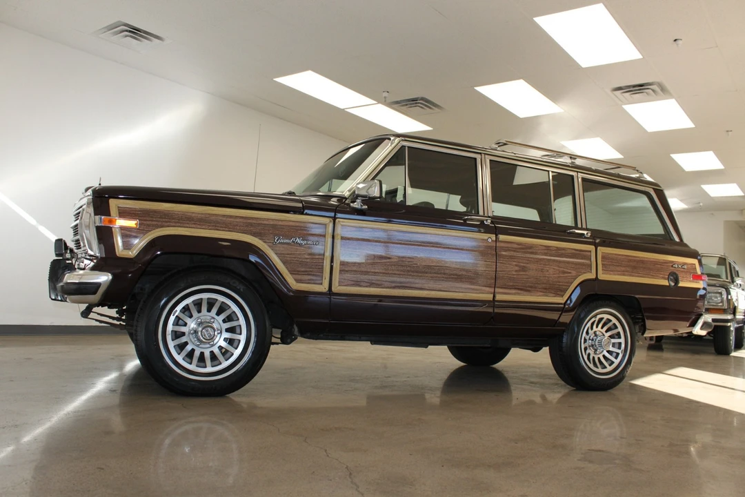 1989 Jeep SJ Wagoneer - Image 13 of 31
