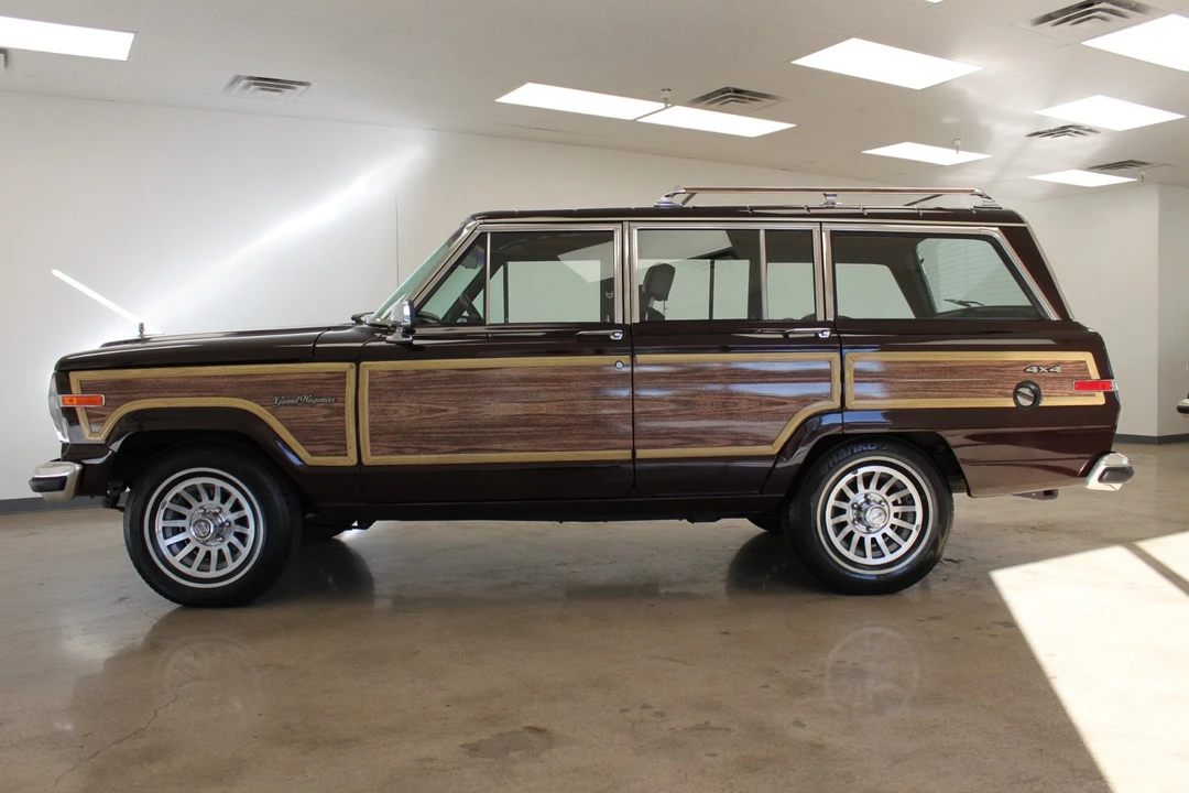 1989 Jeep SJ Wagoneer - Image 2 of 31