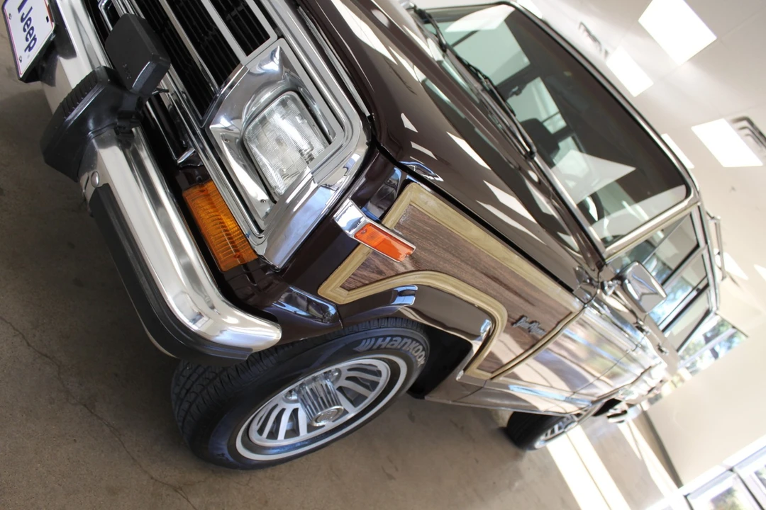 1989 Jeep SJ Wagoneer - Image 17 of 31