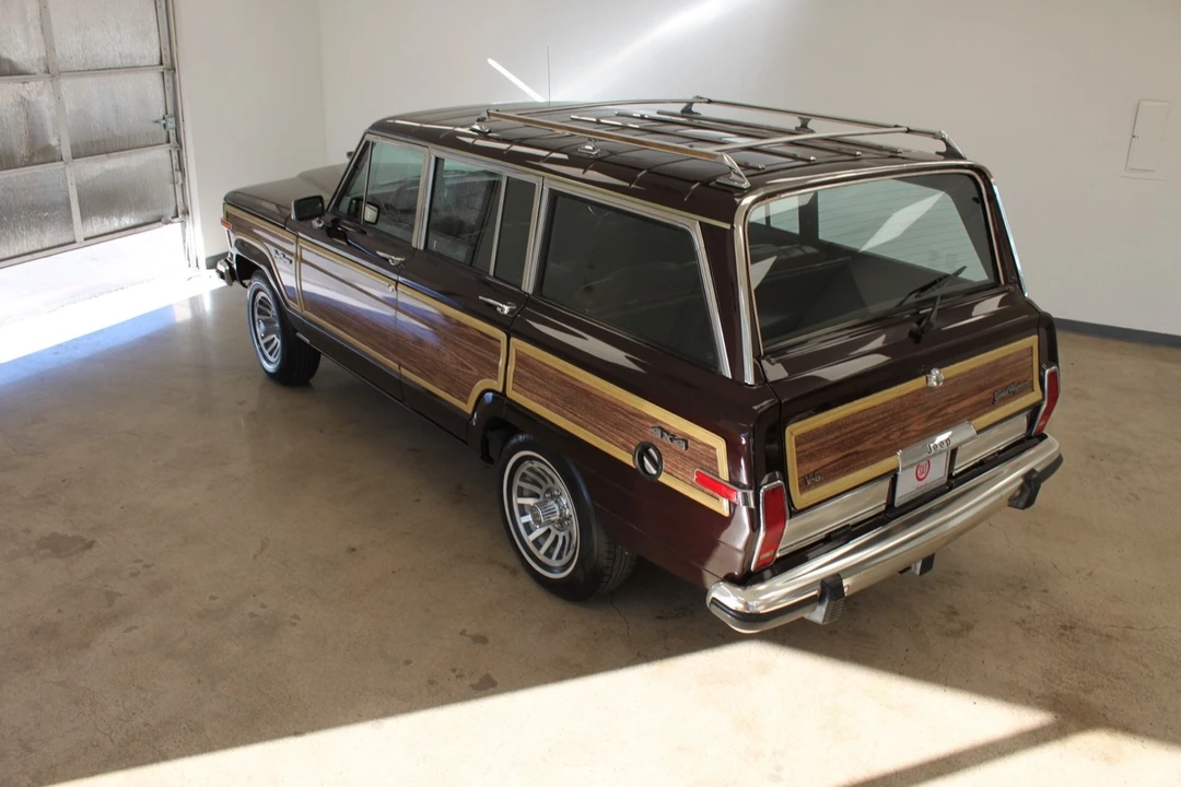 1989 Jeep SJ Wagoneer - Image 14 of 31