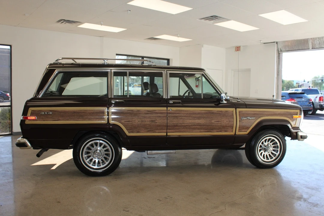 1989 Jeep SJ Wagoneer - Image 9 of 31