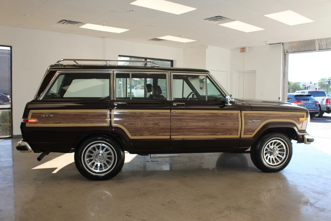 1989 Jeep SJ Wagoneer - Image 9 of 21