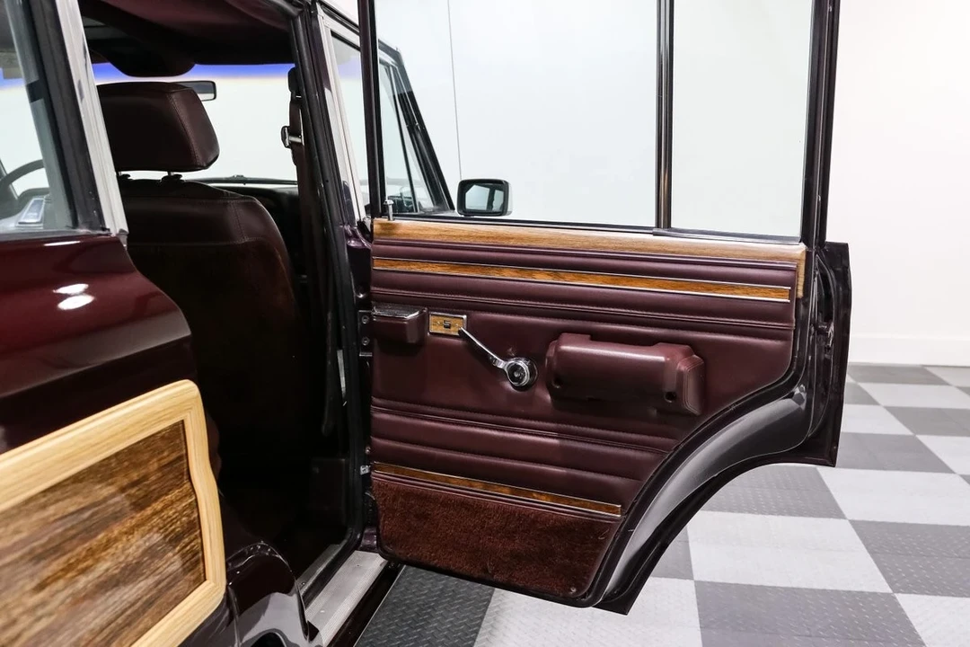 1989 Jeep SJ Wagoneer - Image 18 of 21
