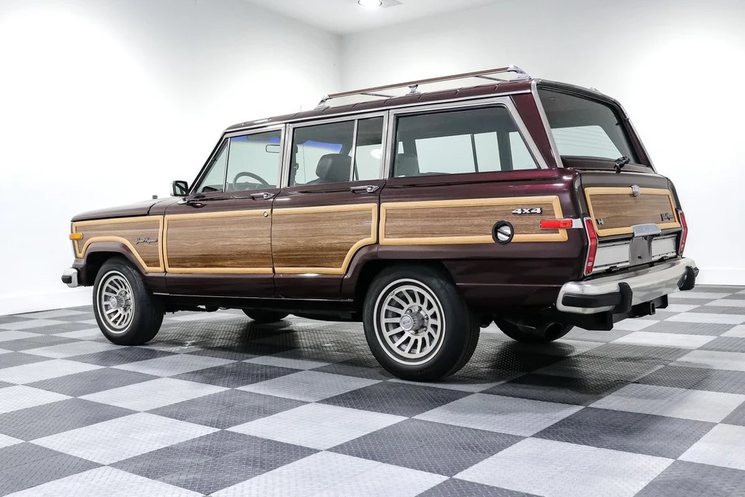 1989 Jeep SJ Wagoneer - Image 5 of 21