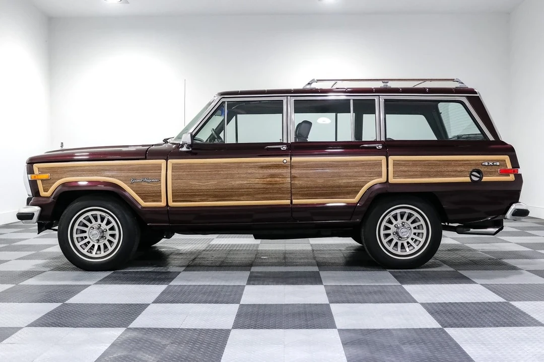 1989 Jeep SJ Wagoneer - Image 4 of 21