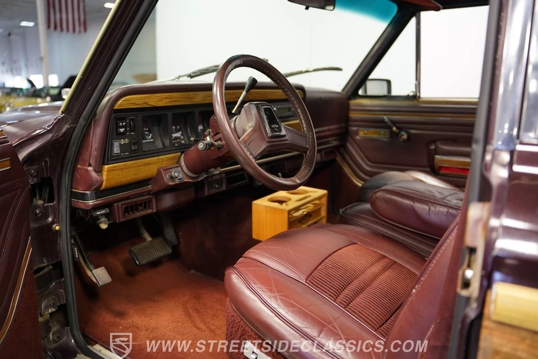 1989 Jeep SJ Wagoneer - Image 5 of 12