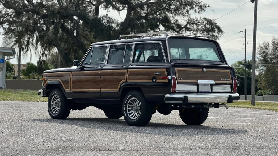 1989 Jeep XJ Wagoneer - Image 8 of 25
