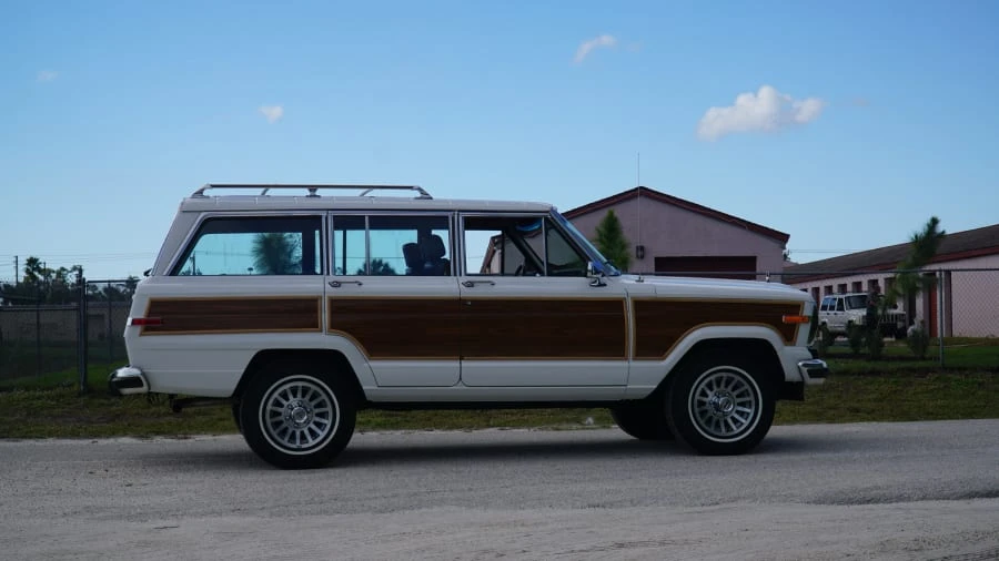 1989 Jeep XJ Wagoneer - Image 18 of 19