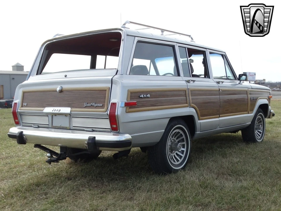 1989 Jeep SJ Wagoneer - Image 9 of 12