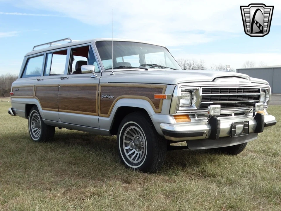 1989 Jeep SJ Wagoneer - Image 11 of 12
