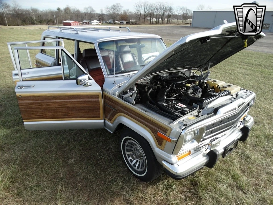 1989 Jeep SJ Wagoneer - Image 13 of 21