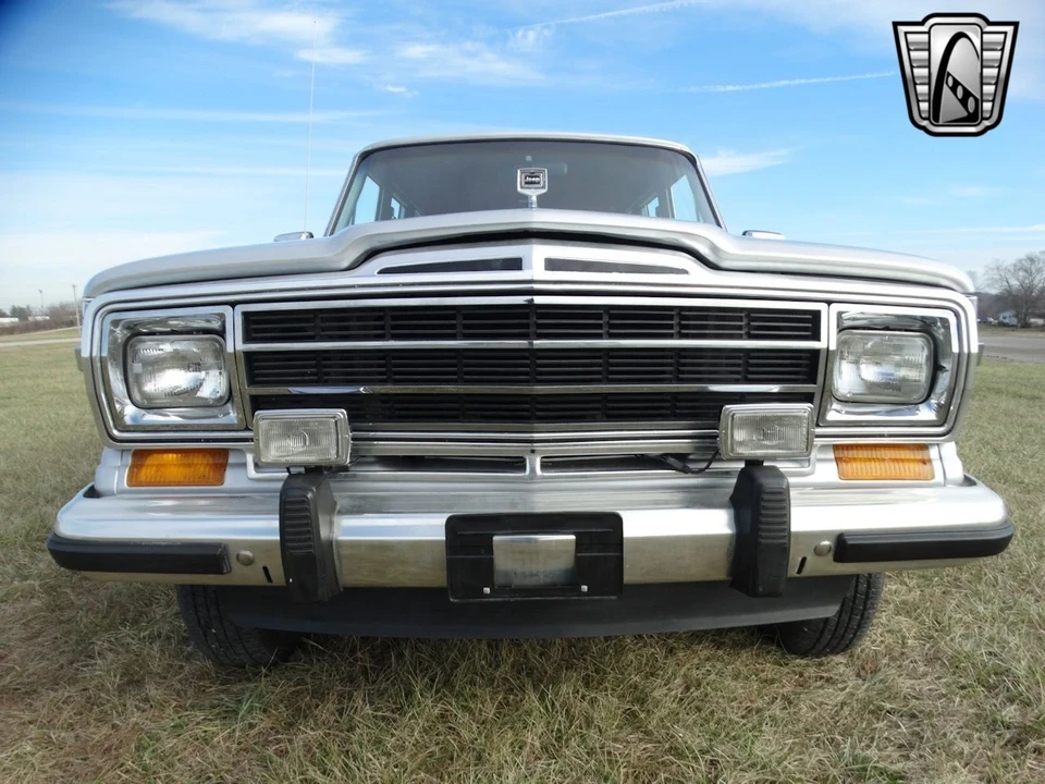 1989 Jeep SJ Wagoneer - Image 3 of 12