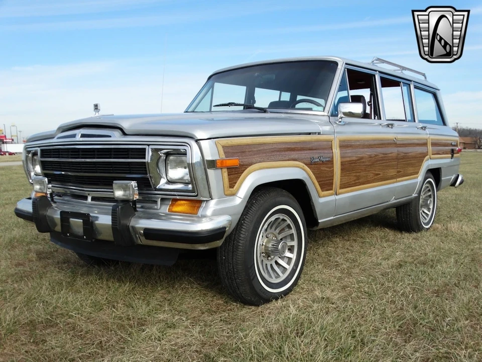 1989 Jeep SJ Wagoneer - Image 4 of 12