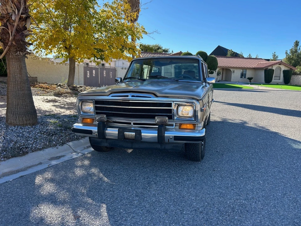 1989 Jeep SJ Wagoneer - Image 5 of 20