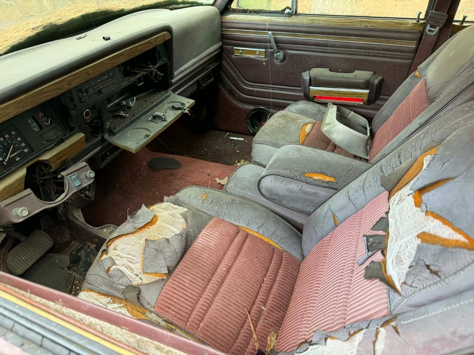 1989 Jeep Wagoneer - Image 21 of 25