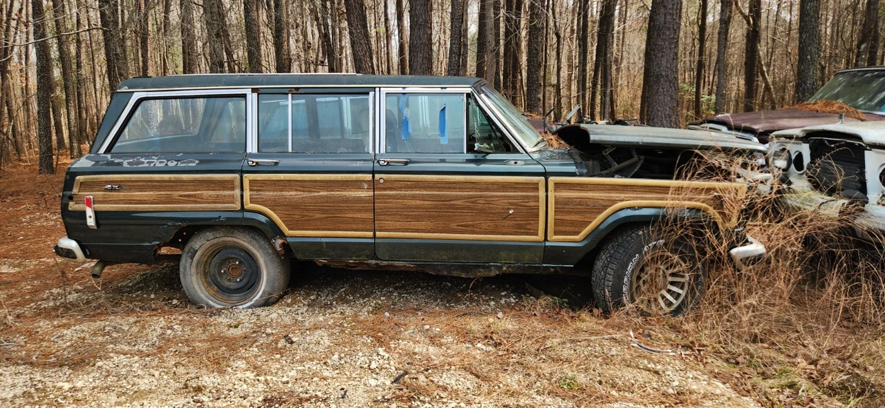 1989 Jeep Wagoneer - Image 10 of 25
