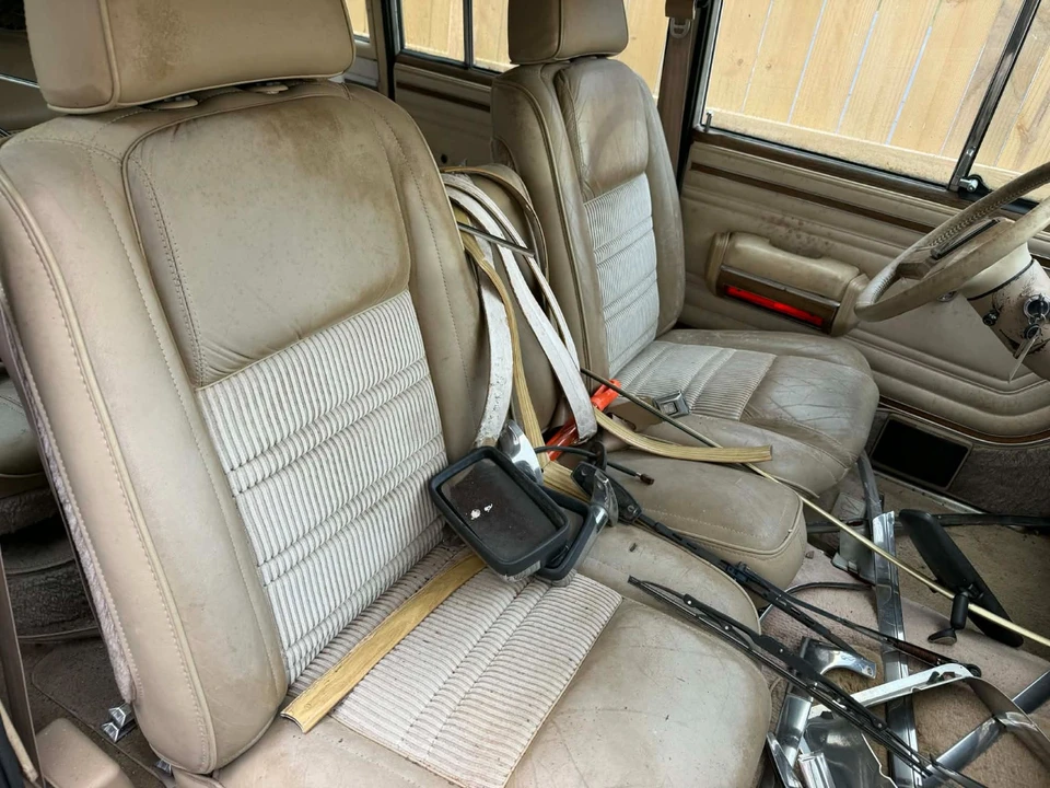 1989 Jeep Wagoneer - Image 15 of 25
